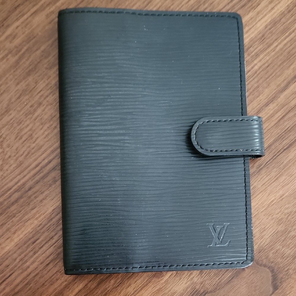 Louis Vuitton Black Textured Card Agenda Cover